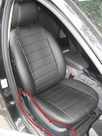 Накладка пассажирского сиденья боковая Ford Focus 2  2008 хэтчбек 1.8 Дизель Одесса
