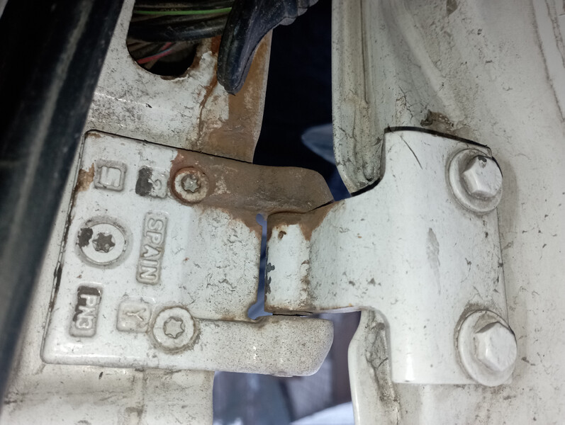 Петля двери Seat Inca 2003 г.  1.9 л дизель Полтава