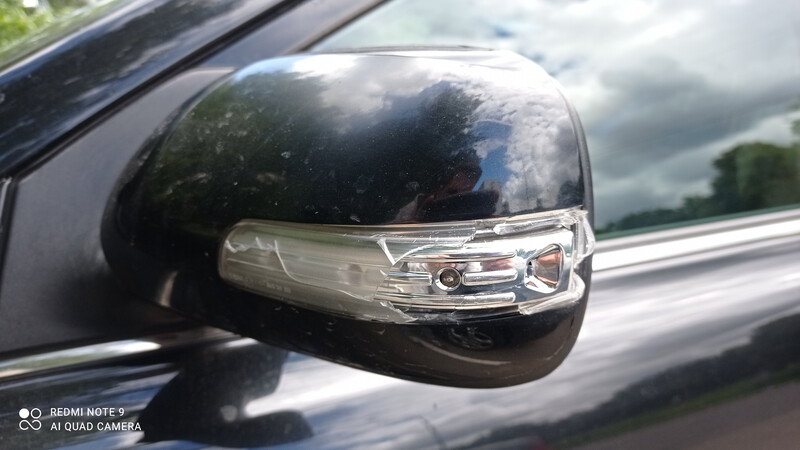 Поворот в зеркало левый Toyota Avensis  2008 универсал 1.8 Бензин Великая Дымерка