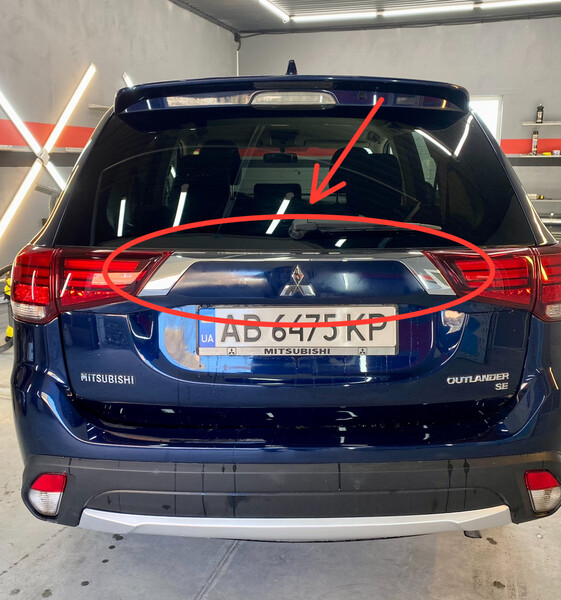 Хромована накладка на багажник мітсубісі аутлендер 2017 р Mitsubishi Outlander 3  2017 2.4 Бензин Винница