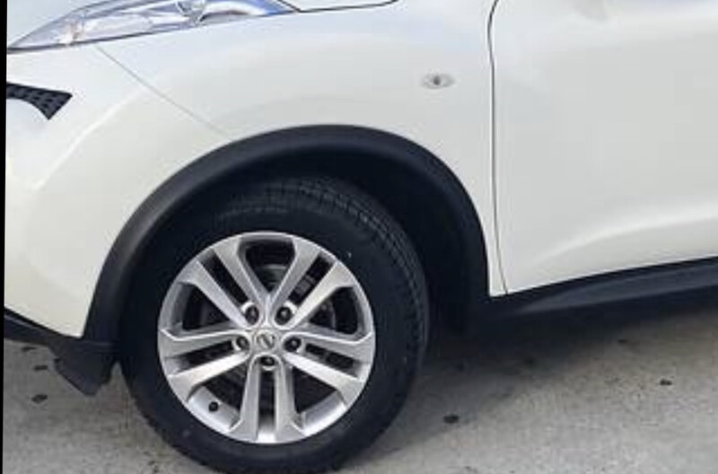 Накладка крила Nissan Juke  2012 1.6 Бензин 