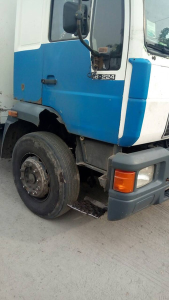 Крыло правое со ступенькой MAN LE  1998 6.0 Дизель Сумы