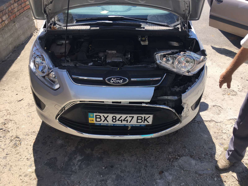 Бампер передний, фара правая Ford C-Max  2013 универсал 1.7 Дизель Хмельницкий