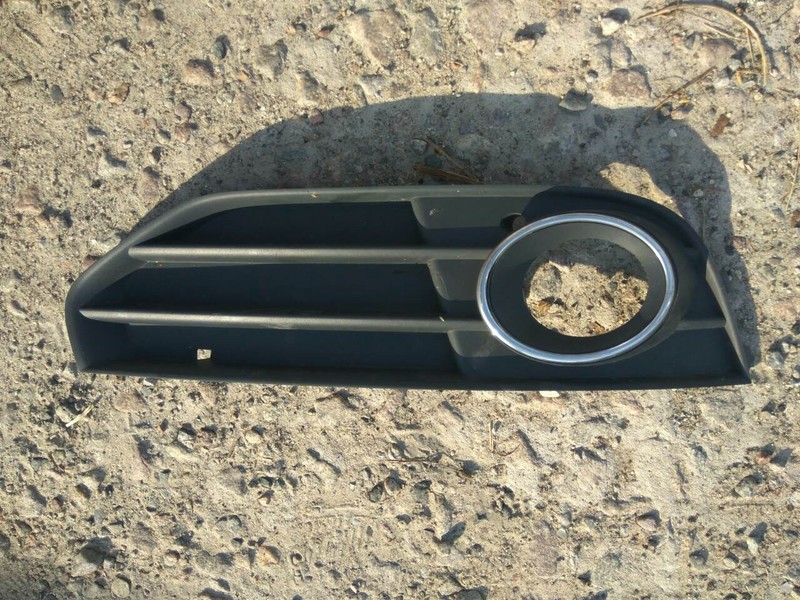 Рамка пр/туман фары Audi A4 allroad quattro 2010 г.  2.0 л бензин Киев