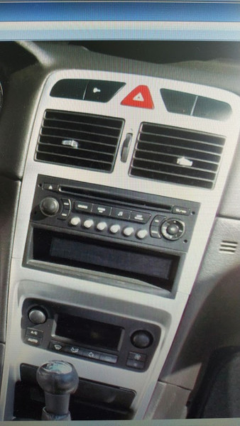 Автомагнітола Peugeot 307 sw 2007 універсал 2.0 Бензин 