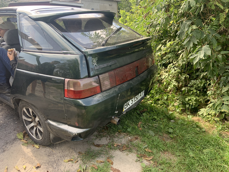 Бампер задний ВАЗ (Lada) 21112 хэтчбек 2001 г.  1.5 л бензин Дубно