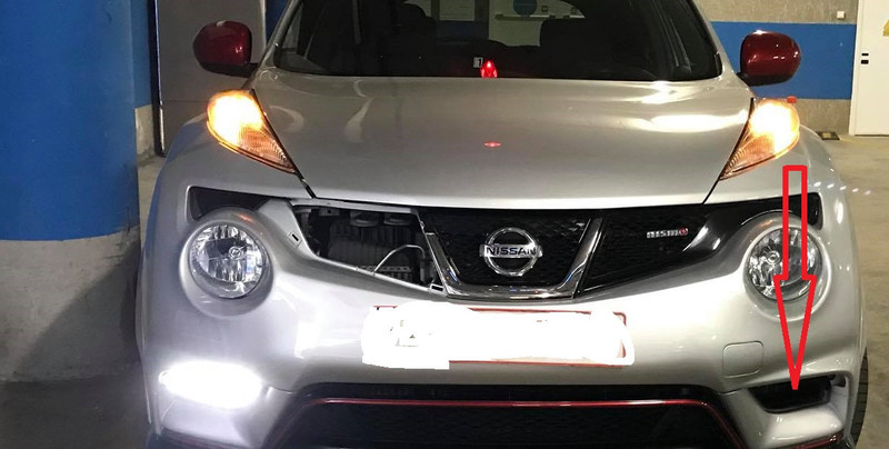 Протитуманна фара ліва Nissan Juke  2013 хетчбек 10.0 Бензин 