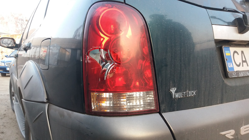 Ліхтар задній лівий SSangYong Rexton  2002 2.9 Дизель 