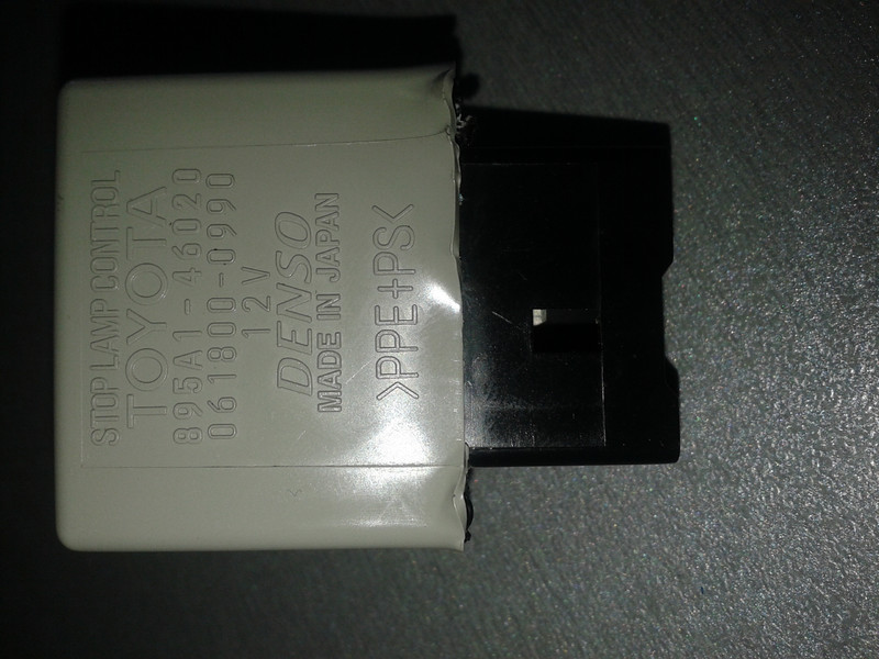 Stop lamp control 895A1-46020   Toyota RAV4