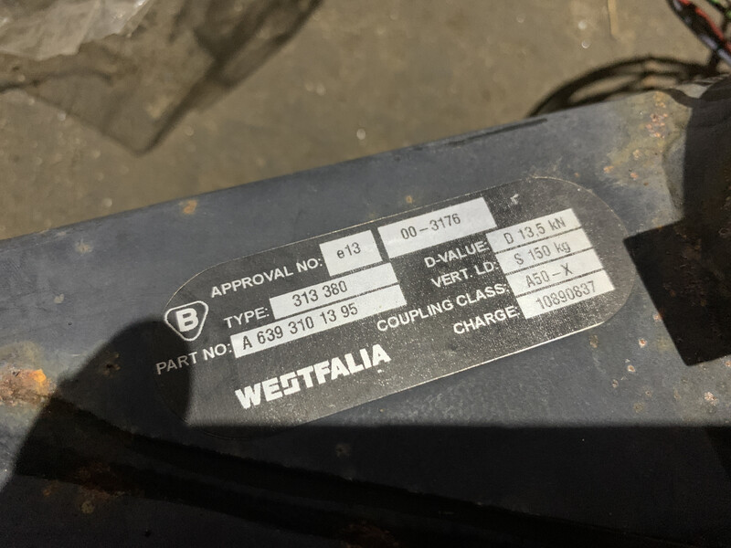 Крюк фаркопа Mercedes-Benz Viano  2013 2.2 Дизель Черновцы