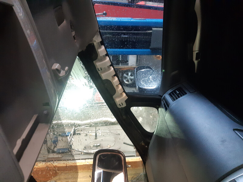 Накладка передней стойки (правая сторона) Toyota Auris  2008 хетчбек 1.6 Бензин 