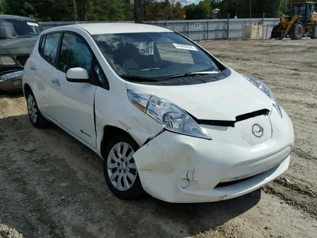 Крило переднє праве Nissan Leaf  2015 хетчбек  Электро 