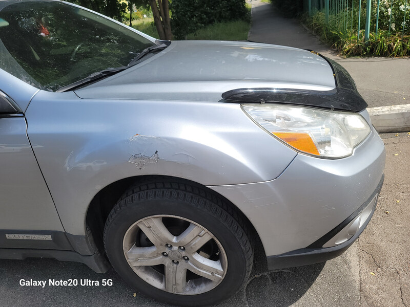Крыло переднее правое Subaru Outback универсал 2012 г.  2.5 л бензин Киев