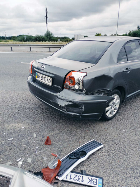 Чверть кузова задня права Toyota Avensis  2008 1.8 Бензин Рівне