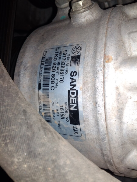 Компрессор кондиционера 1K0820808C   Volkswagen Jetta, Volkswagen Passat