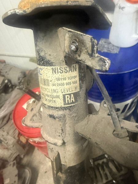 Амортизатор Infiniti FX  2010 3.7 Бензин Луцк