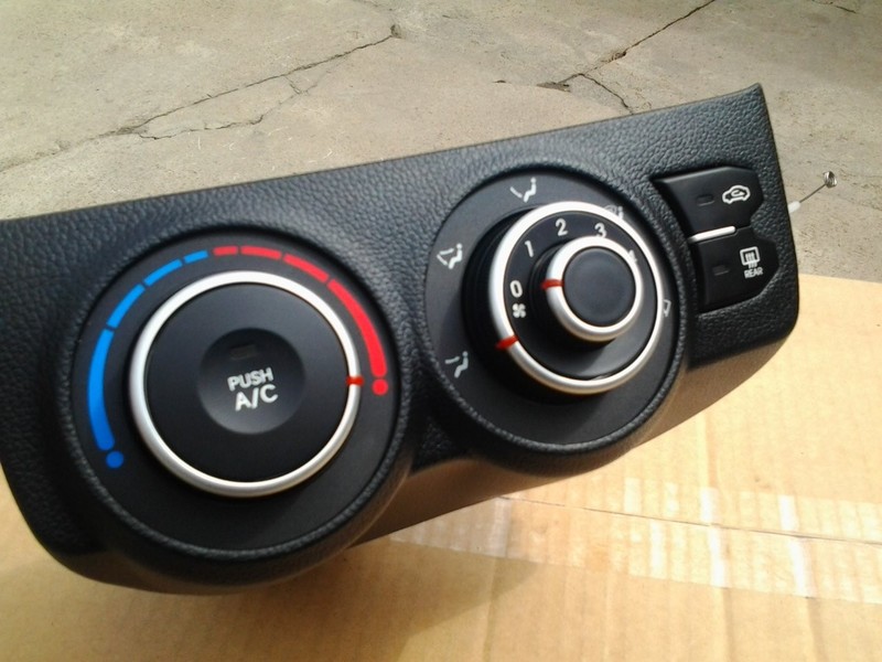 Блок управления печкой 97250-4Y020   Kia Rio