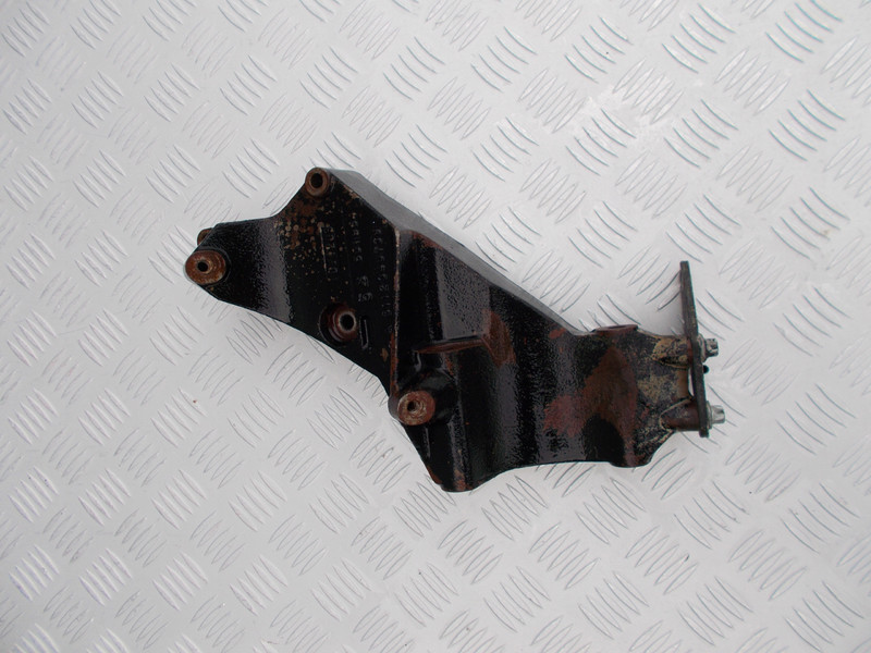 Кронштейн второго компрессора кондиционера Mercedes-Benz Sprinter  2003 2.7 Дизель Черновцы