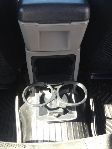 Подстаканник задних пассажиров Subaru Forester SG  2006 универсал 2.5 Бензин Харьков
