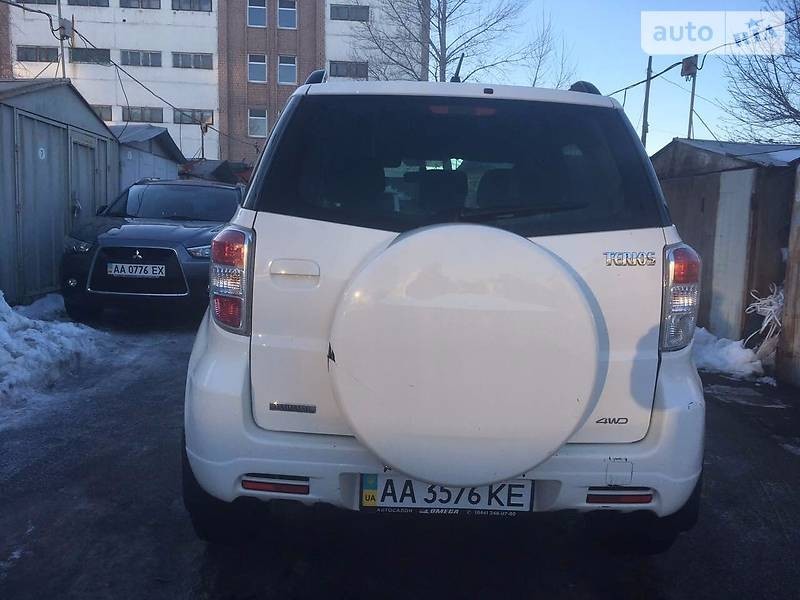 Колпак запасного колеса (внутренняя, наружняя часть) Daihatsu Terios  2012 универсал 1.5 Бензин Харьков