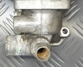 Корпус термостата, нижняя часть Nissan Vanette  1996 2.3 Дизель Полтава