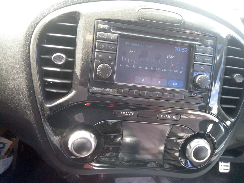 Автомагнітола Nissan Juke f15 2011 хетчбек 1.6 Бензин 