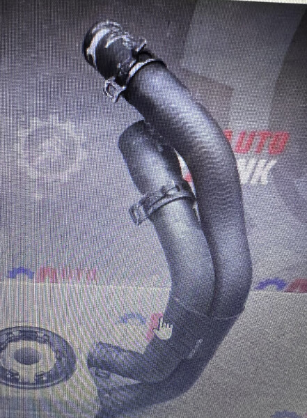 Патрубок масляного радиатора Volkswagen Caddy 3  2008 1.9 Дизель 