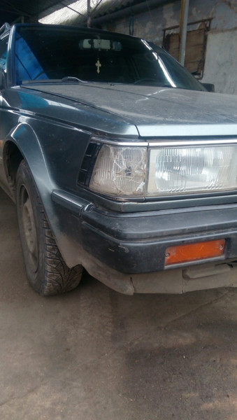 Габарит правий Nissan Bluebird  1987 універсал 2.0 Дизель 