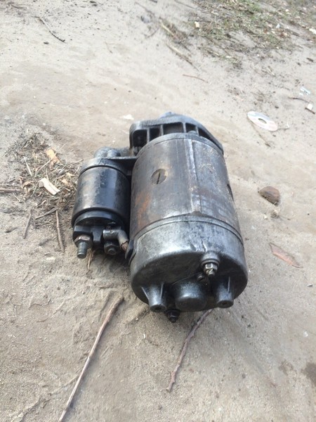 Стартер Mercedes E-Class 1990 г.  3.0 л дизель Ровно