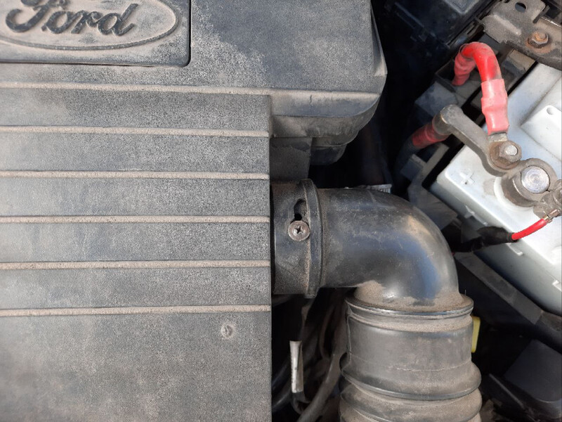 Патрубок воздуховода Ford Fiesta MK6 хэтчбек 2007 г.  1.4 л бензин Кременчуг