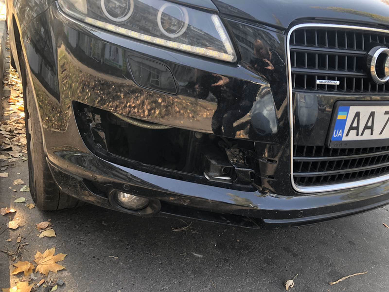 Передние поворотники Audi Q7  2006 3.6 Бензин Киев