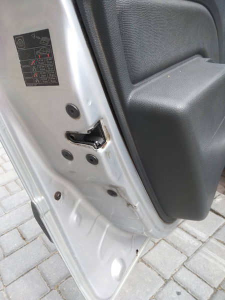 Замок двери водителя Dacia Logan  2007 1.6 Бензин Ровно
