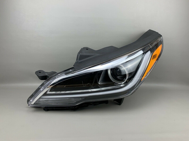 Фара передня ліва ксенон 92101-E6120   Hyundai Sonata