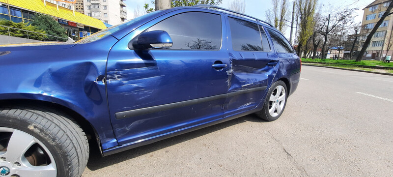 Передняя левая дверь дорест цвет 9462 Skoda Octavia A5  2008 универсал 1.8 Бензин Николаев