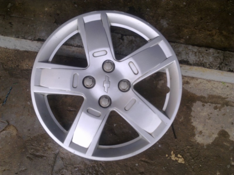 Колпаки на диски Chevrolet Aveo 2008 г.  1.5 л бензин Ровно