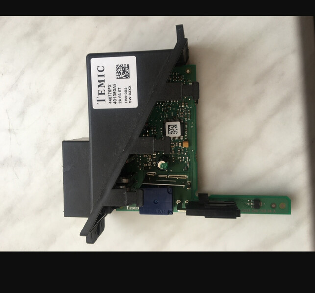 Блок управления стеклоподъемниками Skoda Roomster  2007 1.4 Бензин Житомир