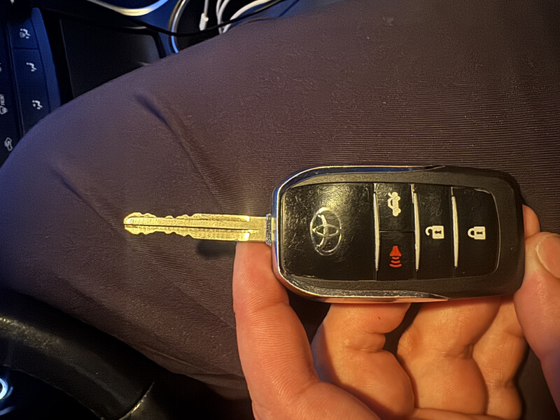 Ключ замка зажигания Toyota Camry 55  2015 2.5 Бензин Черноморск