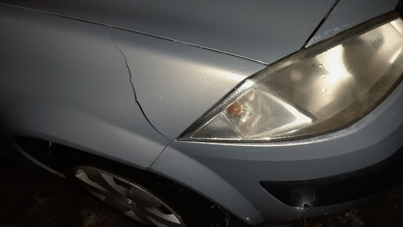 Крыло переднее Renault Megane 2  2005 универсал  Электро 