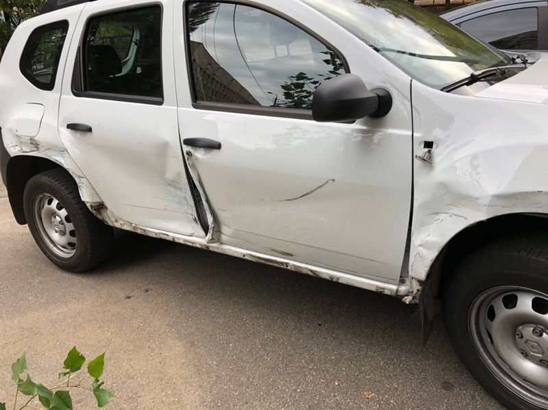 Две двери правые и правое крыло Renault Duster  2017 1.1 Бензин Запорожье