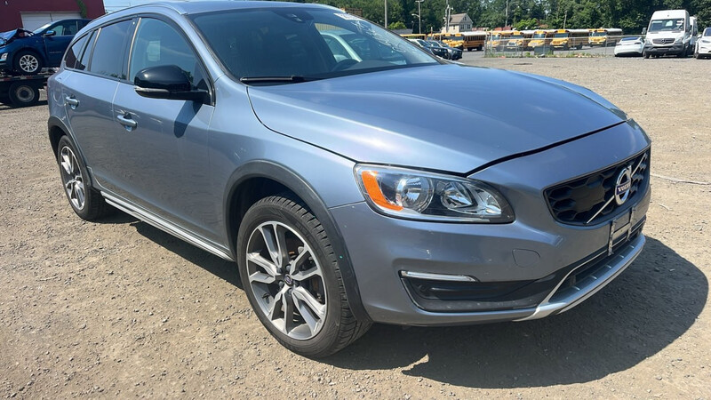 Капот Volvo V60  2018 универсал 2.0 Бензин Киев