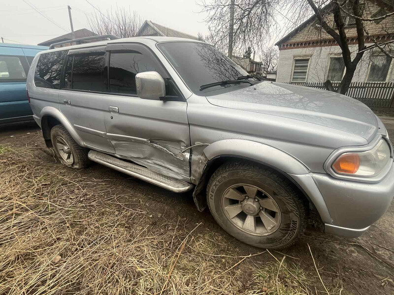 Дверь передняя правая Mitsubishi Pajero Sport  2007 3.0 Бензин Днепр
