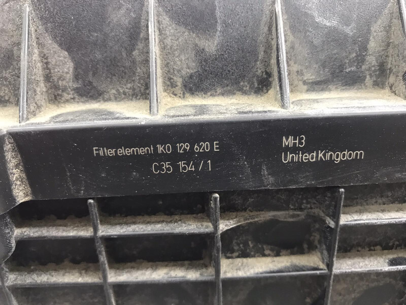 Корпус воздушного фильтра в сборе Volkswagen Jetta 6  2013 универсал  Дизель Одесса