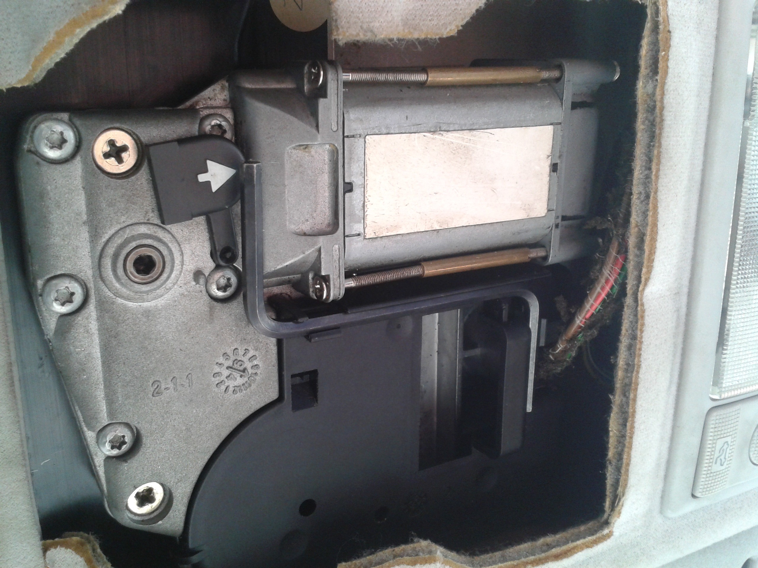 Моторчик люка Volkswagen Vento  1994 1.8 Бензин Хмельницкий