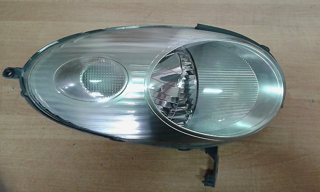 Фара ліва Nissan Micra k12 2004 хетчбек 1.2 Бензин 