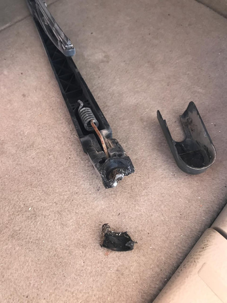 Задній двірник Lexus RX 2005 р.  3.3 л бензин Тернопіль