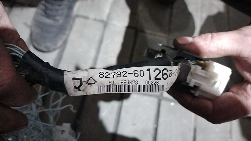 Проводка под торпедой Lexus LX  2006 Кременчуг