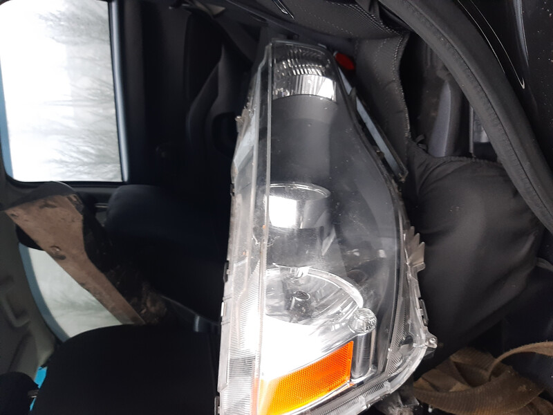 Кузовщина Mitsubishi Outlander XL  2010 2.0 Бензин Умань