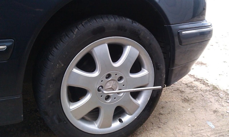 Диски легкосплавні А 208 4010902   Mercedes E-Class