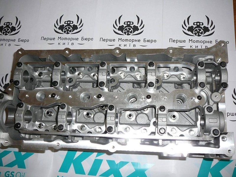 Головка блока цилиндров 22100-4A400   Hyundai H1, Kia Sorento