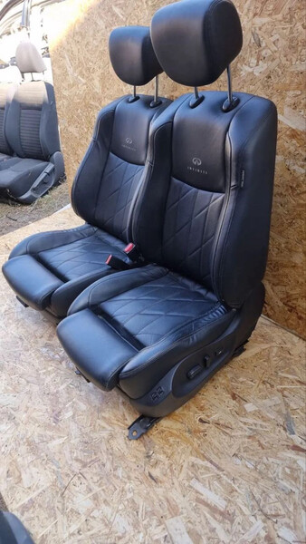 Передние сиденья Infiniti QX70  2012 3.7 Бензин Одесса